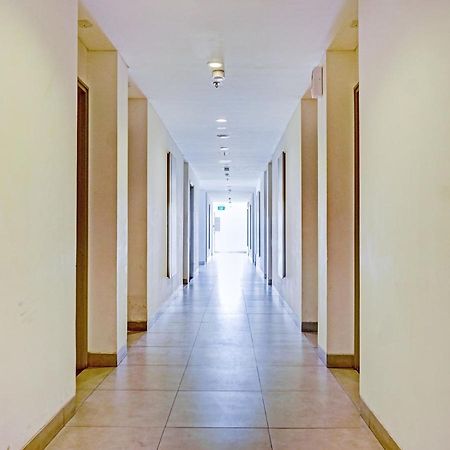 Townhouse Oak Jp Hotel Jakarta Exterior foto